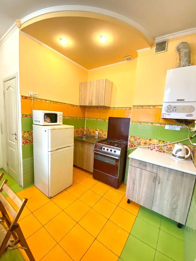 Apartment біля залізничного вокзалу вулиця залізнична 10 до 5 гостей