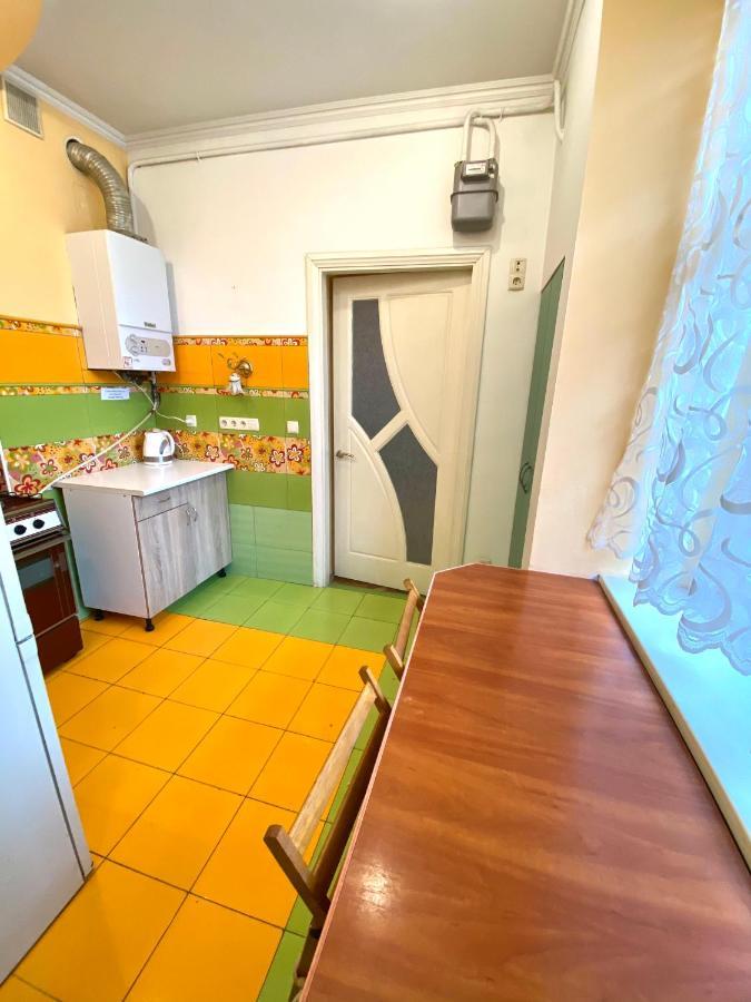 Apartment біля залізничного вокзалу вулиця залізнична 10 до 5 гостей